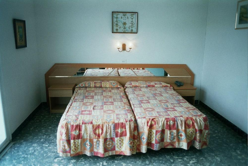 Hotel Fragata 卡里拉 外观 照片