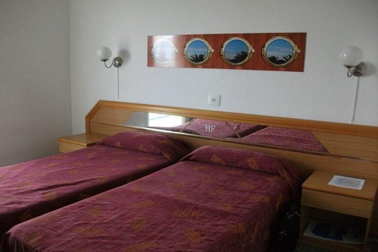 Hotel Fragata 卡里拉 外观 照片