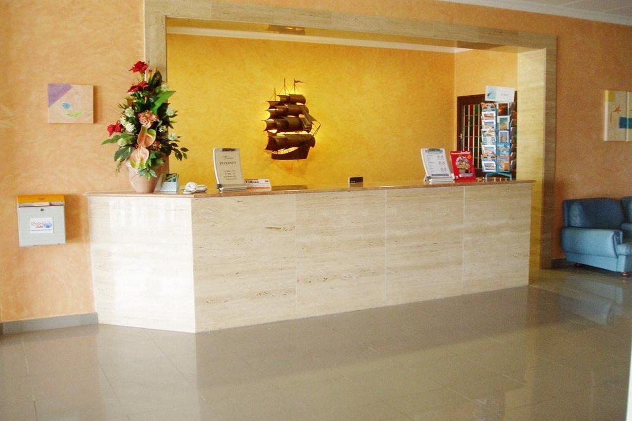 Hotel Fragata 卡里拉 外观 照片